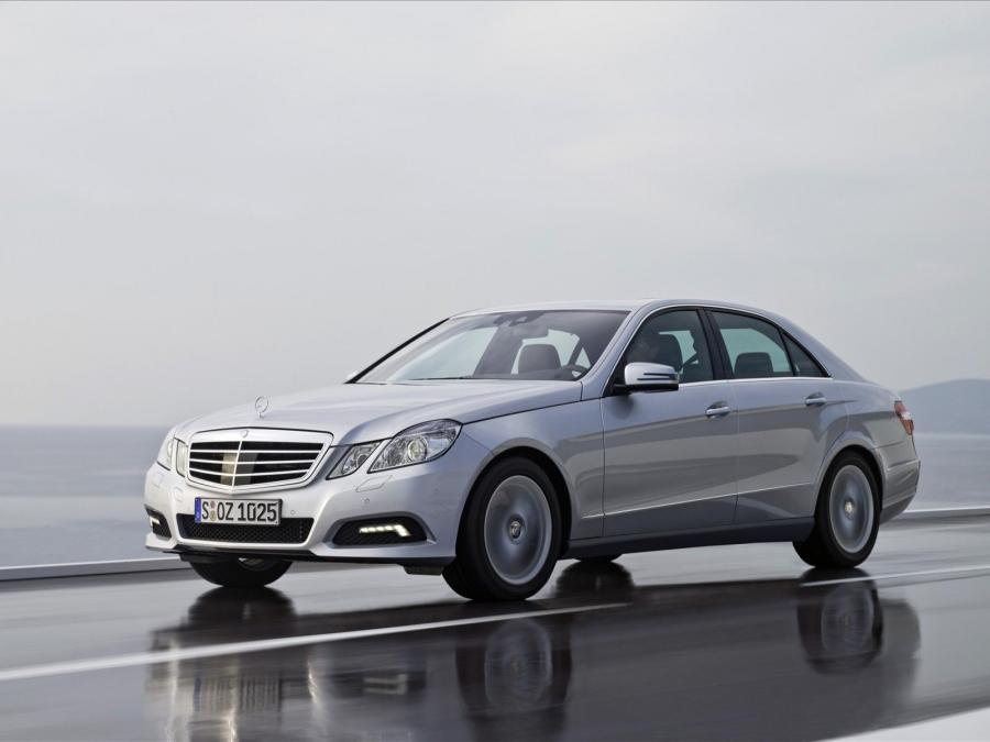  Mercedes-Benz E-Class 2009 года  (фото 70 из 74)